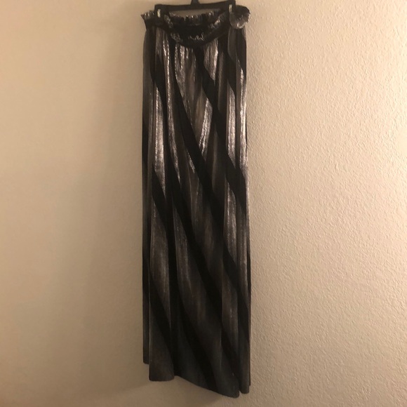 Dolls kill chrome dimensions barbarian skirt - Picture 4 of 7